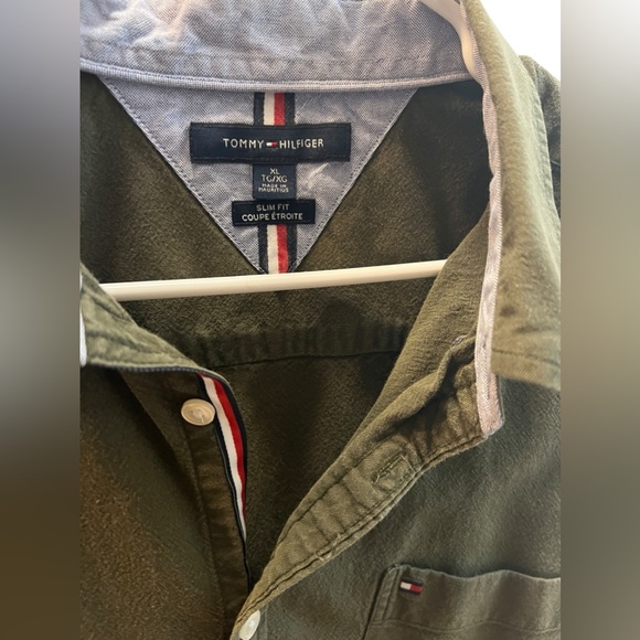 Ling sleeve Tommy Hilfiger men’s shirt size L - Picture 2 of 5